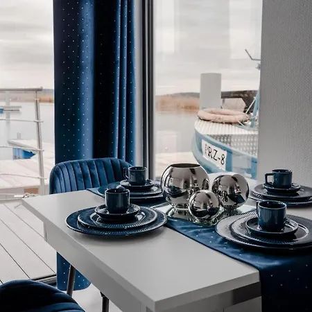 Houseboat Lunowo *
