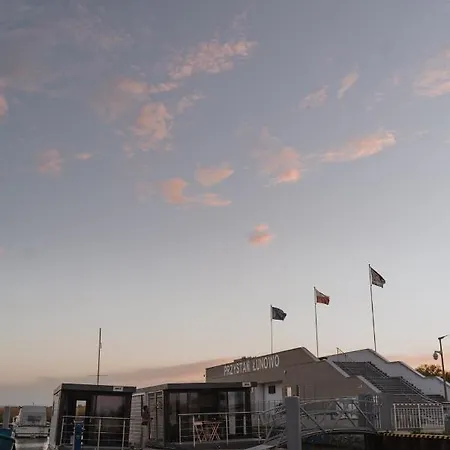 Houseboat Lunowo Apartment Swinoujscie