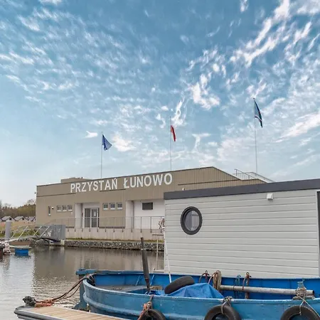 Houseboat Lunowo 아파트 슈비노우이스쳬