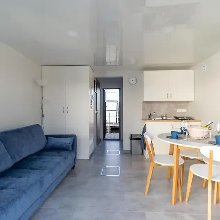Apartment Houseboat Lunowo *